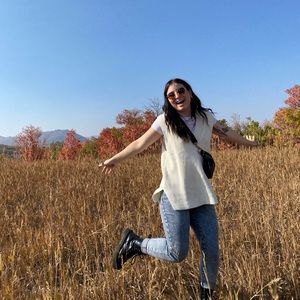 Meet your Posher, Kayla